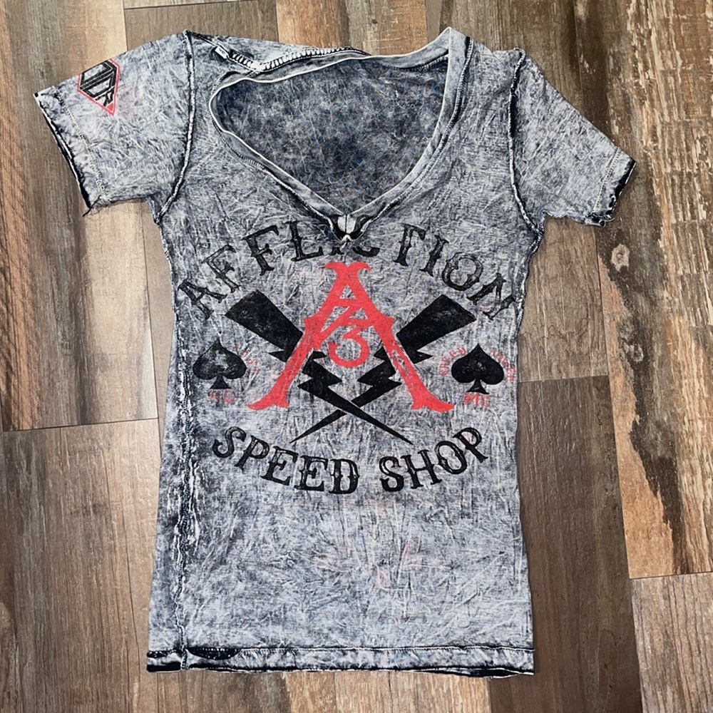 Reversible affliction size small shirt